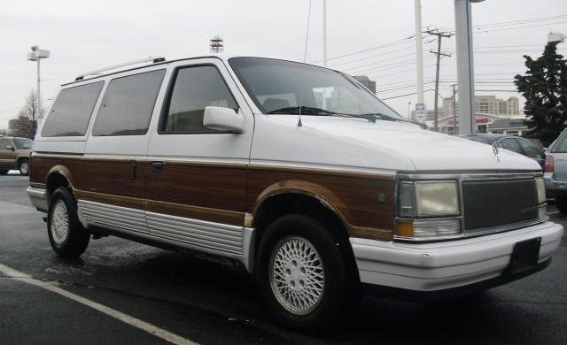 Chrysler Town and Country 3.3, 1990