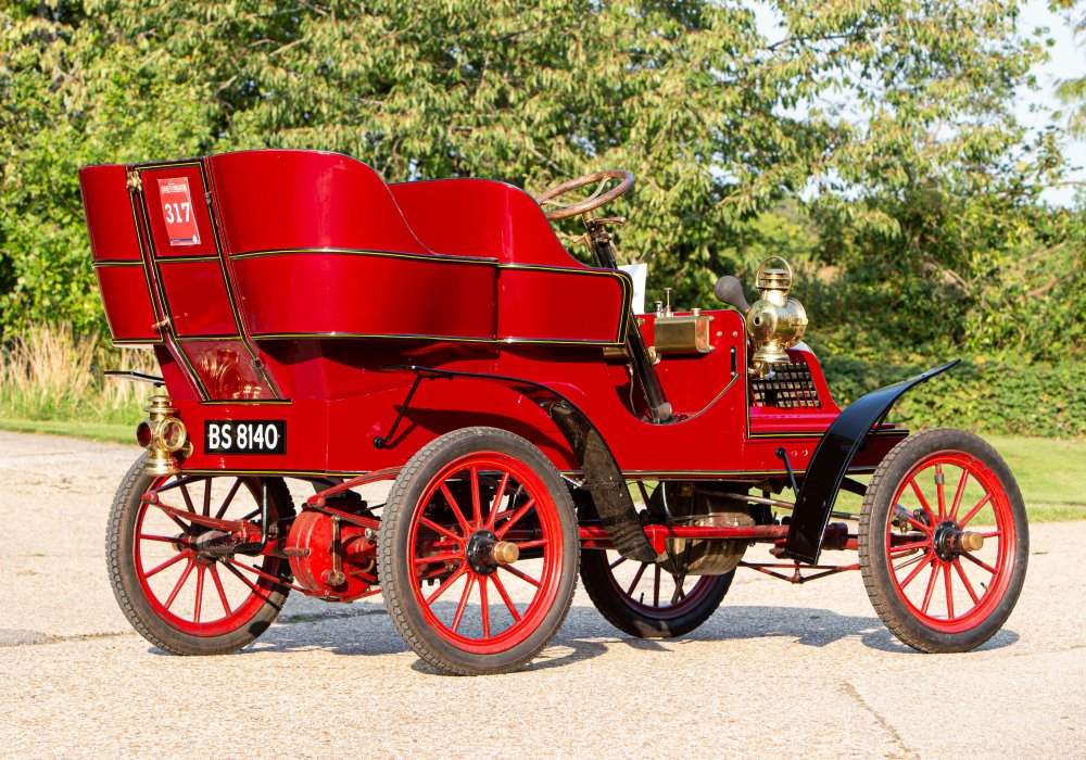 Crestmobile Model D 8 HP Tonneau, 1904