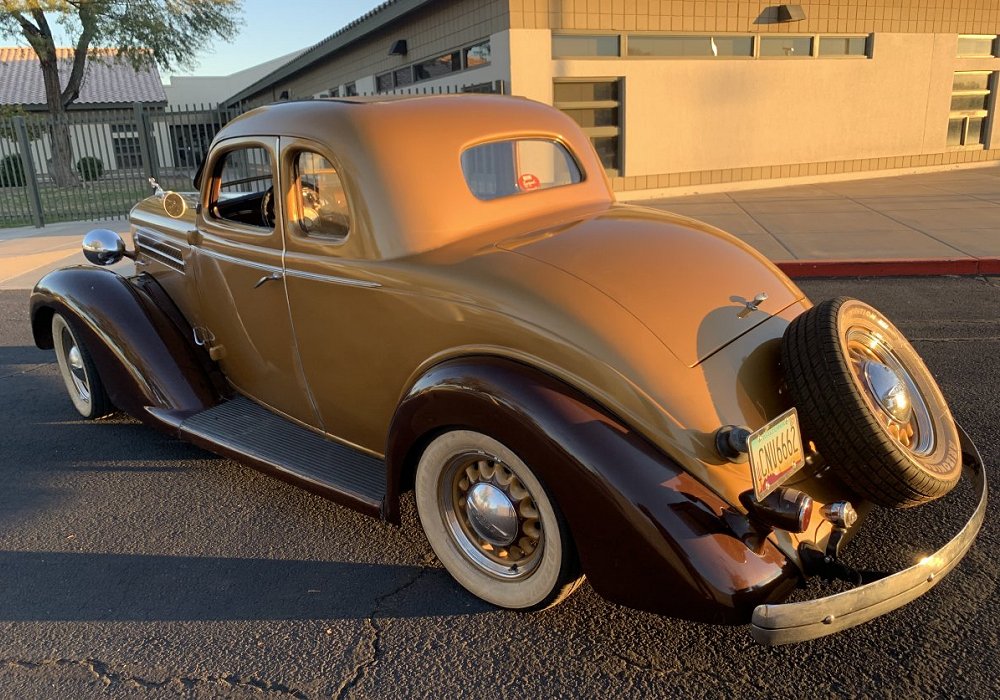 Dodge DU Six Business Coupe