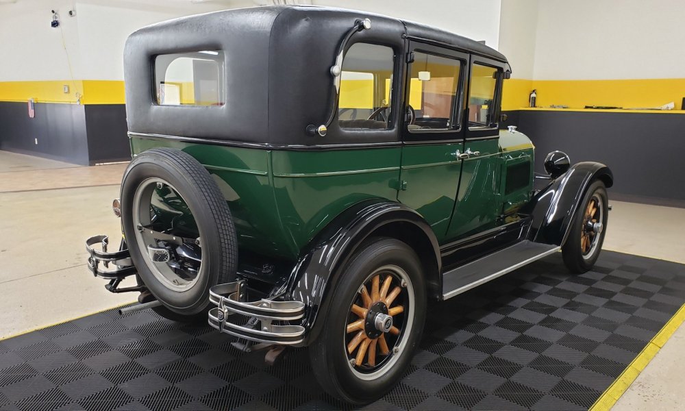 Falcon Knight Model 10 Sedan, 1927