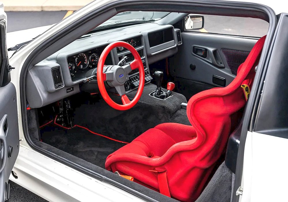 Ford RS 200