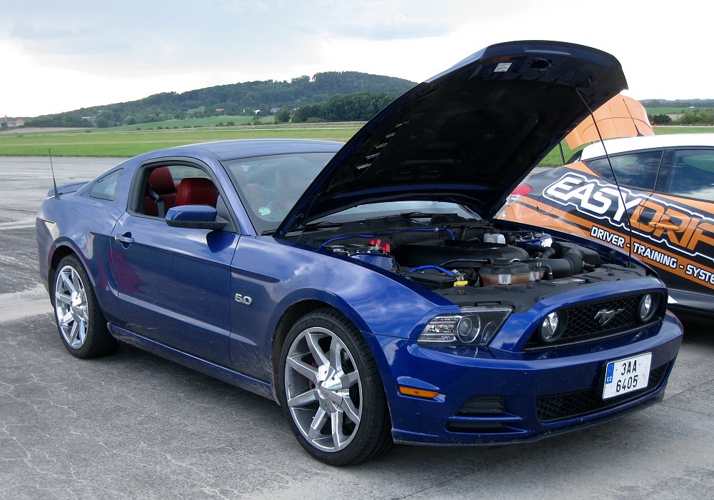 Ford Mustang GT 5.0, 2013