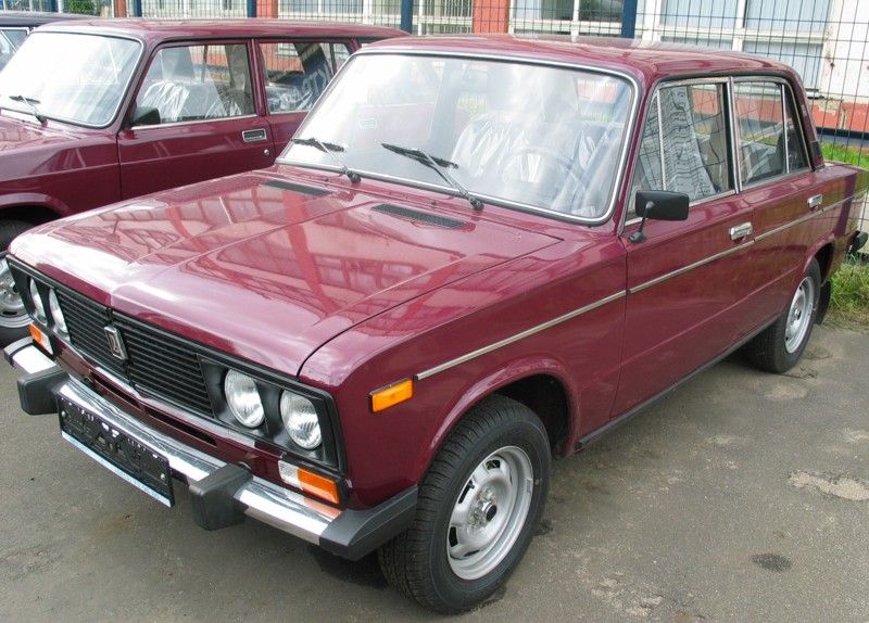 Modellino Auto DeAgostini VAZ-2106 LADA 1:43 – Serie Leggende Auto URSS
