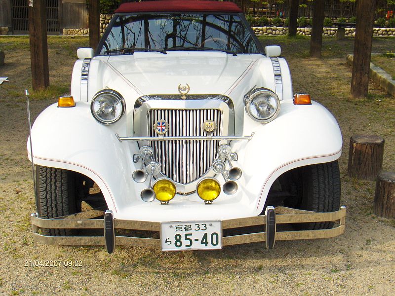 Mitsuoka Dore