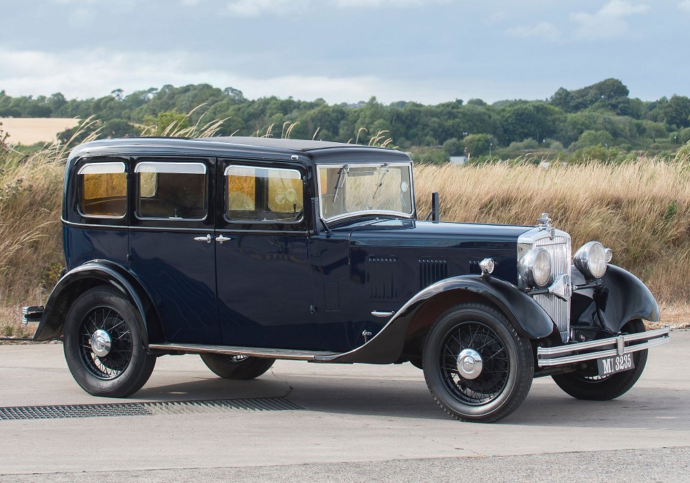 Morris Isis Six