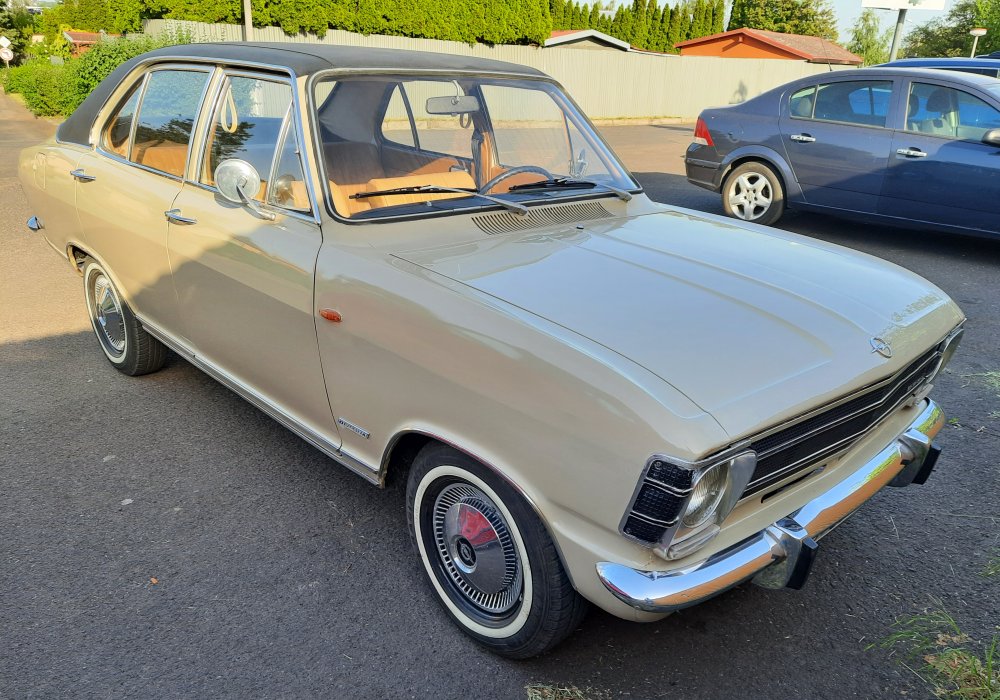 Opel Olympia 1100 SR