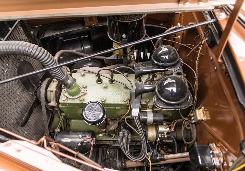 Packard 110 DeLuxe Sedan