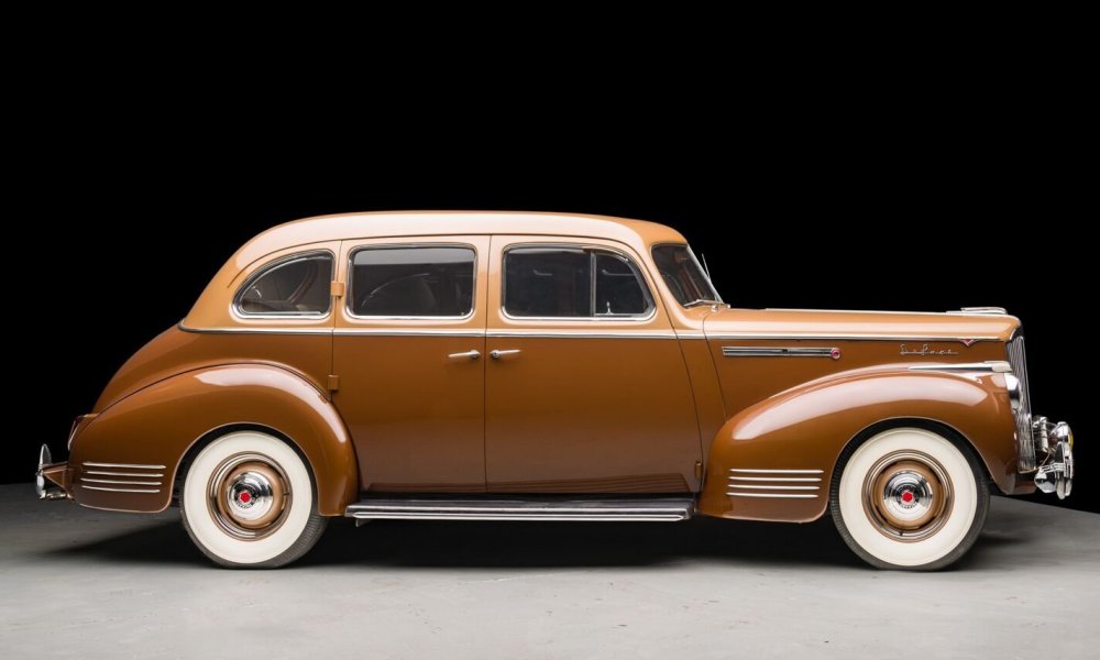 Packard 110 DeLuxe Sedan