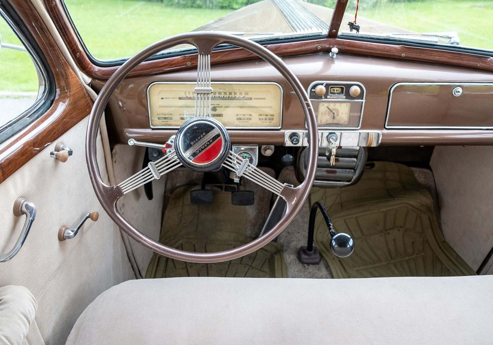 Pontiac Eight Sedan Silver Streak, 1938