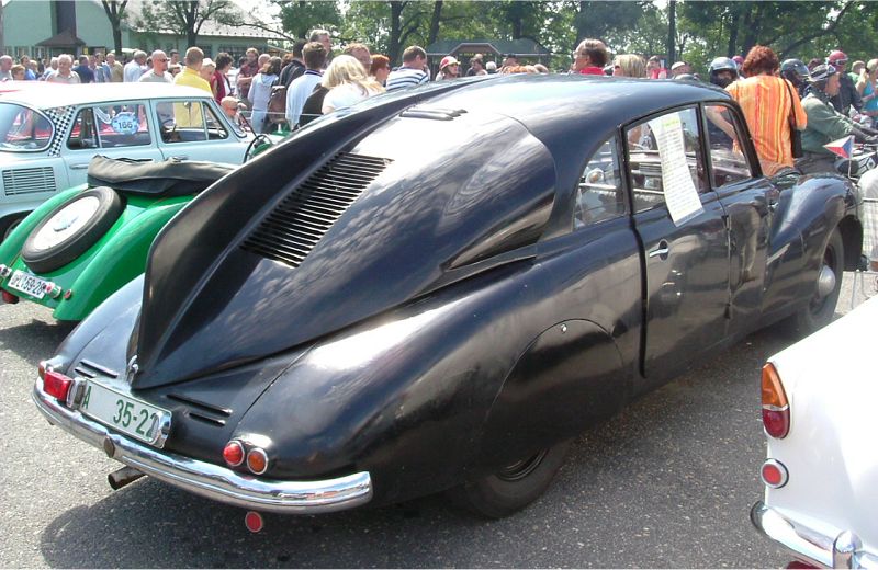 Tatra 87