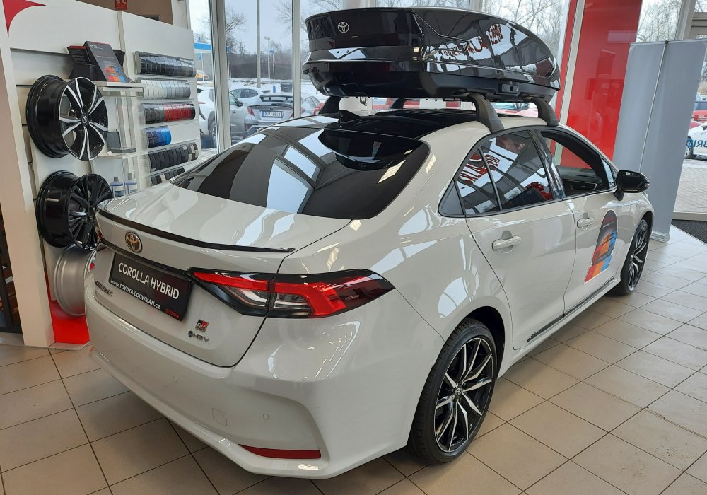 Toyota Corolla Sedan 1.8 Hybrid 140 GR Sport, 2025
