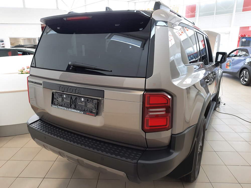 Toyota Land Cruiser 2.8 D-4D MHEV, 2026