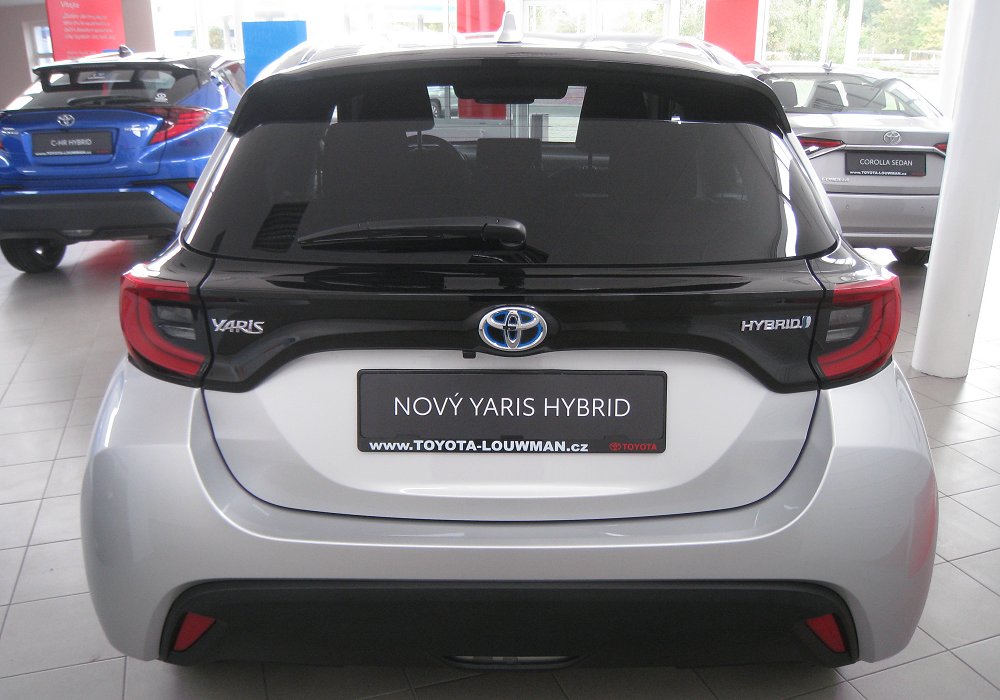 Toyota Yaris Hybrid, 2020