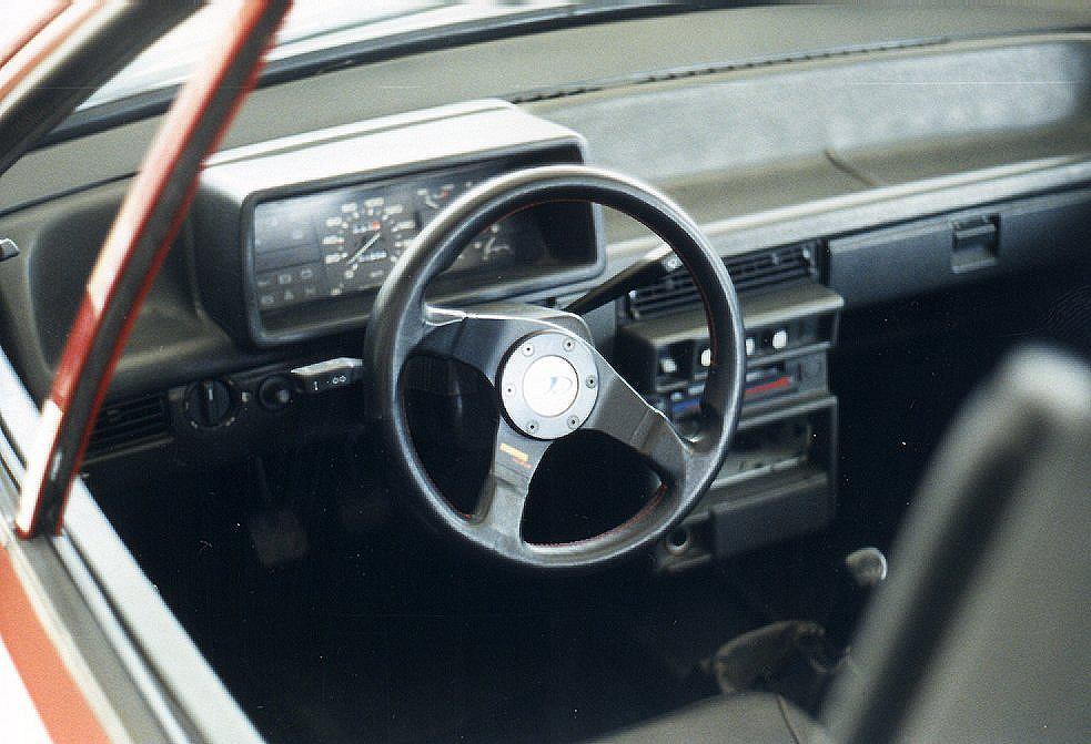 fotografie auta, kliknut�m okno zav�ete