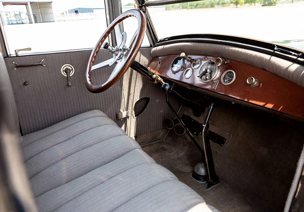 Westcott Model C-48 Sedan, 1920