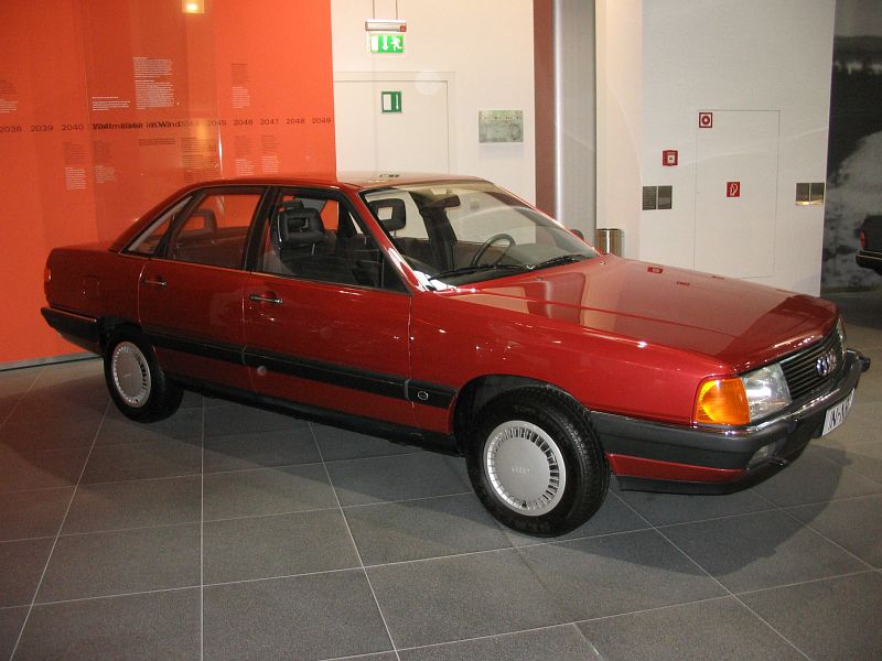 Audi 100 5E, 1983