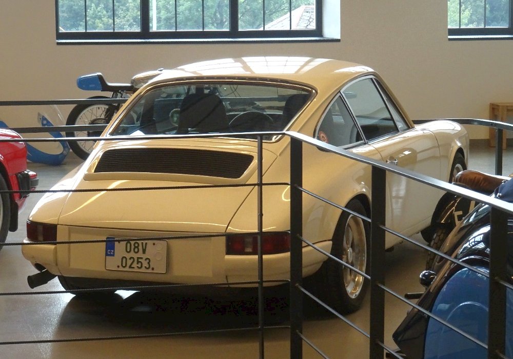 Porsche 911 S R-Gruppe, 1974