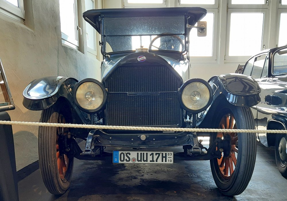 Overland Model 85-6 Touring Light Six, 1917
