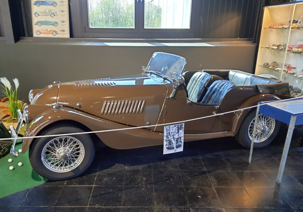 Morgan Plus 4 Tourer