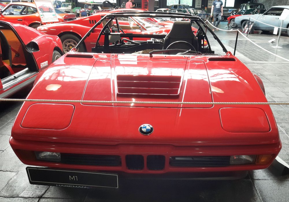 BMW M1