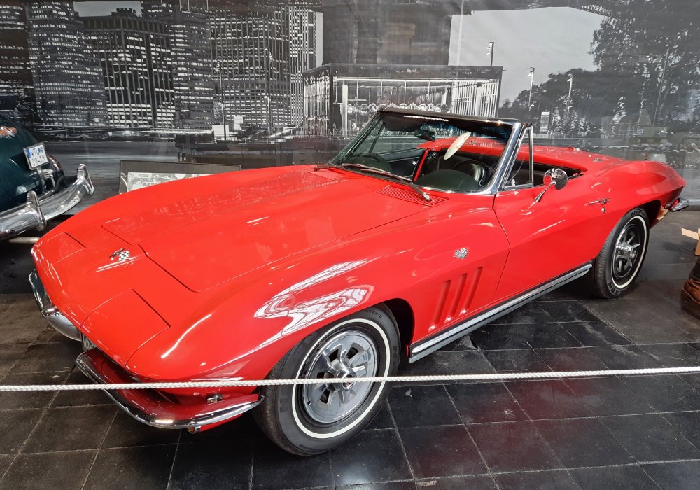 Chevrolet Corvette Sting Ray Convertible 365 HP, 1965