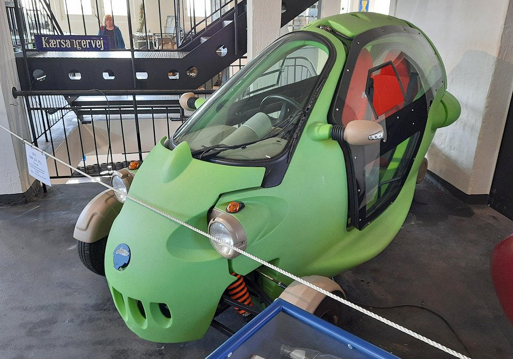 SAM EV 03 00