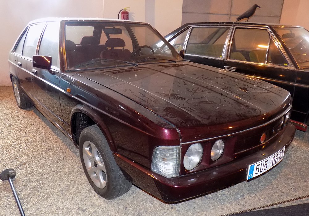 Tatra 613-3, 1986