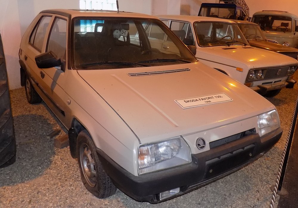 Škoda Favorit 135 L, 1990