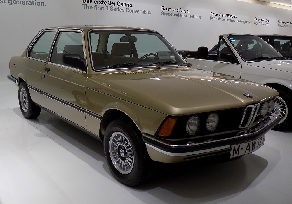 BMW 323i, 1981