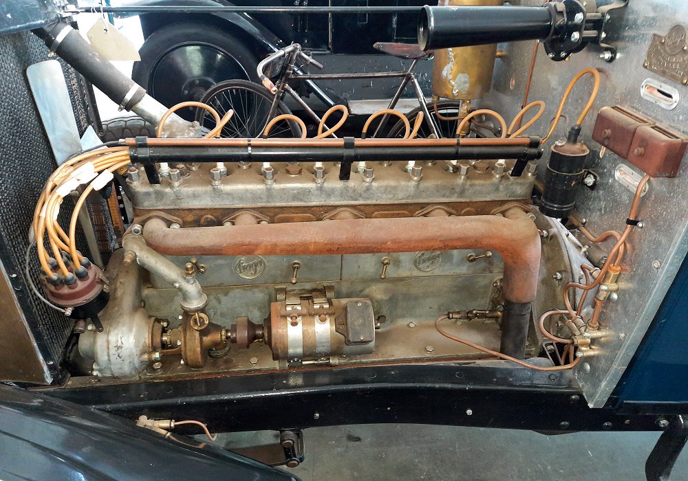 Praga Grand 8 17/60 HP, 1928