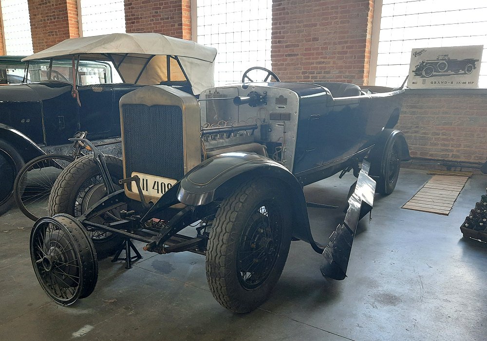 Praga Grand 8 17/60 HP, 1928