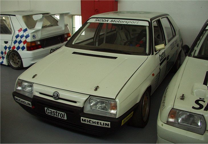Škoda Favorit 136 L/A Racing