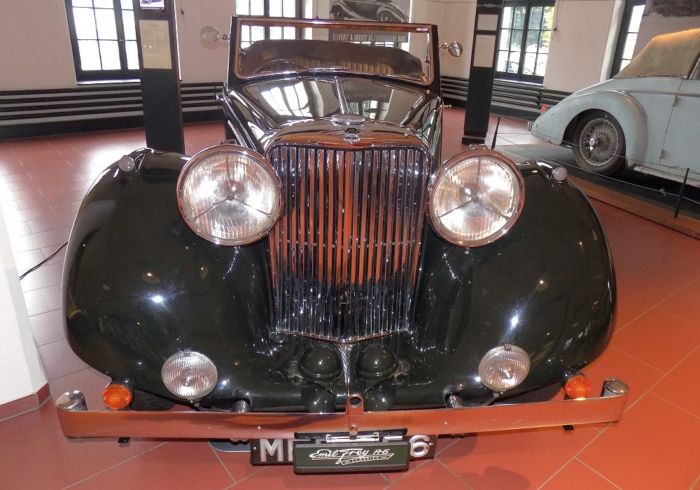 SS Jaguar 2.5 Litre Drop-Head Coupe, 1938
