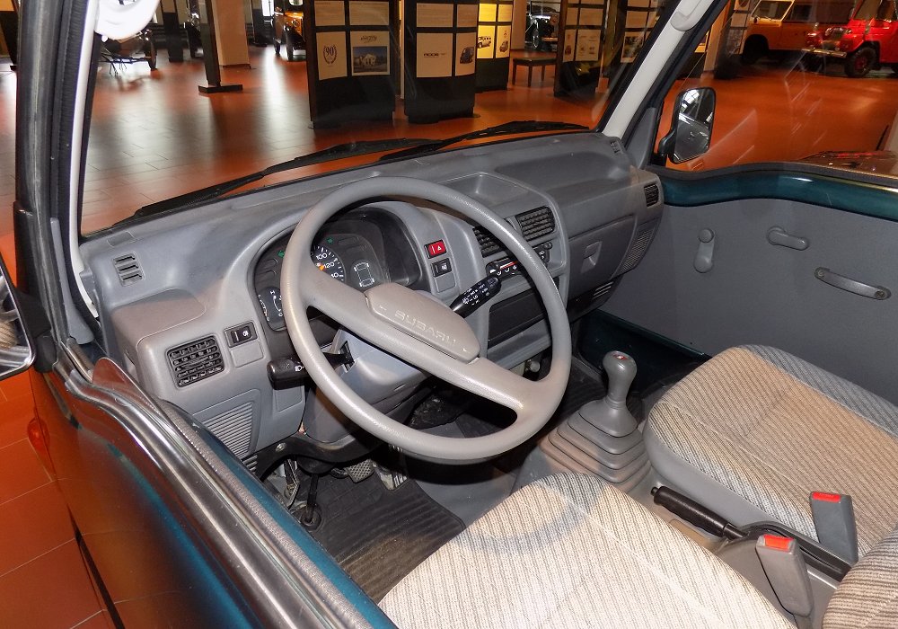 Subaru E12 Wagon Profi, 1995
