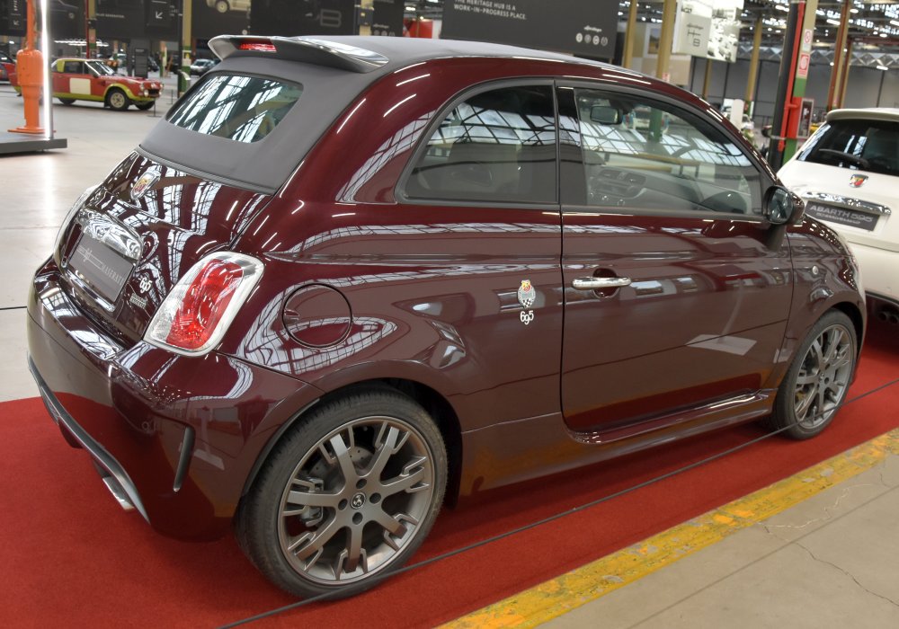 Abarth 695 Edizione Maserati