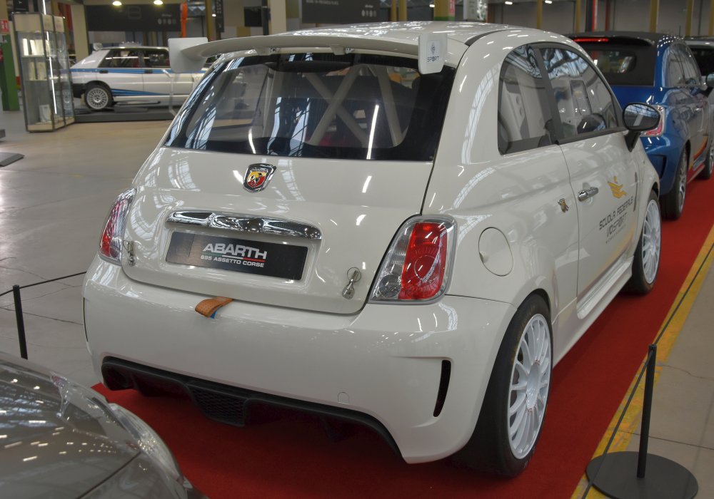 Abarth 695 Assetto Corse, 2012