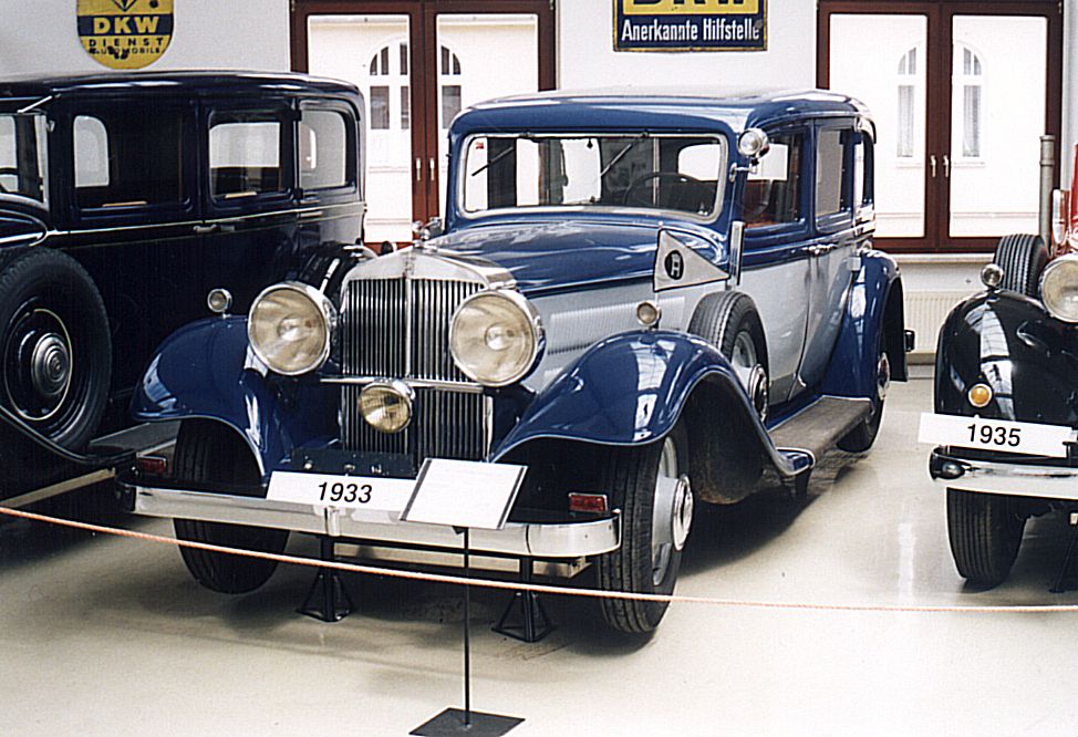 Horch 750 Limousine, 1933