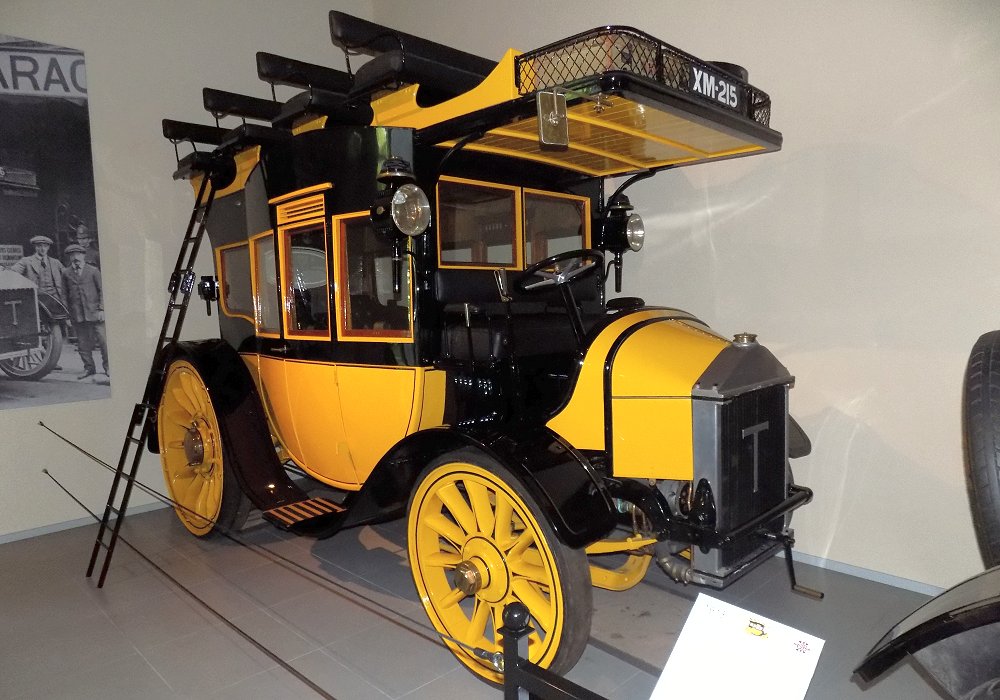 Thames 48 HP Motor Stage Coach, 1913