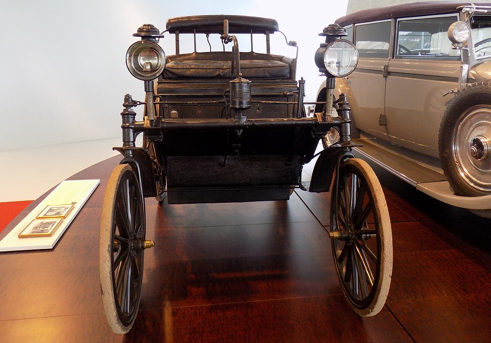 Daimler Wagen mit Kettenantrieb, 1892