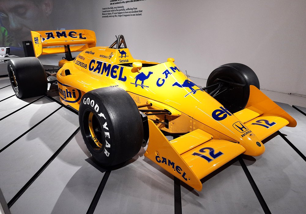 Lotus 99T/4 Honda Camel F1, 1987