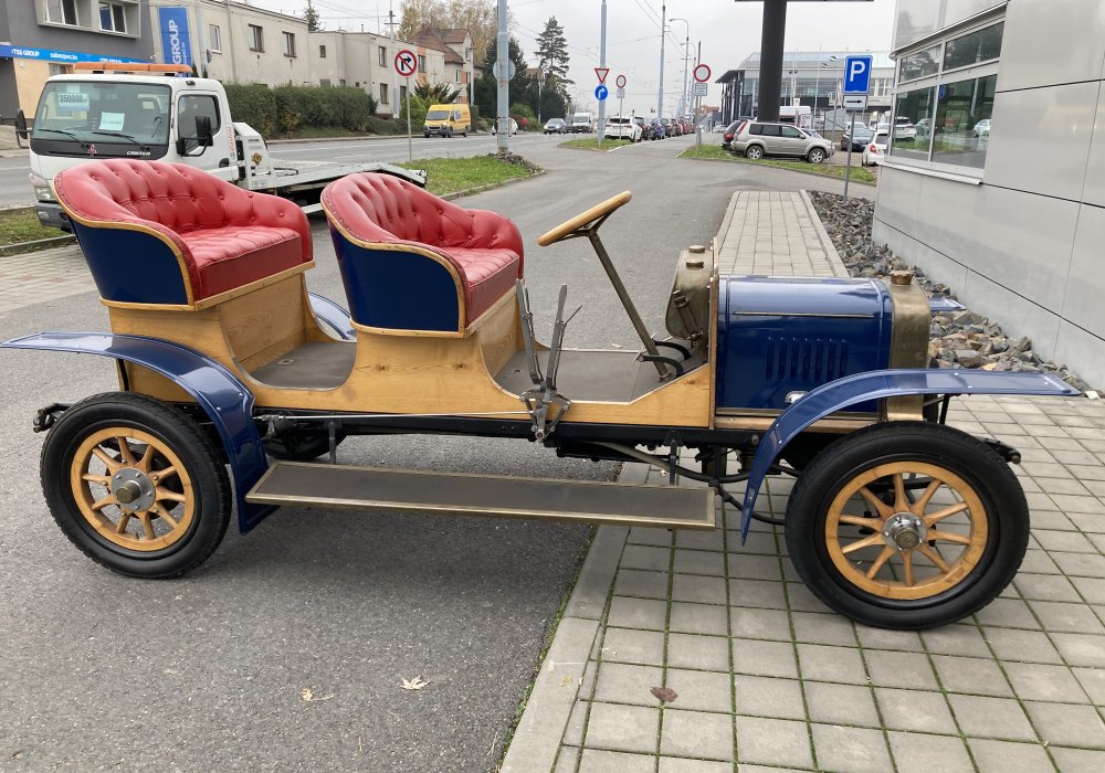Laurin & Klement B 8/9 HP, 1909