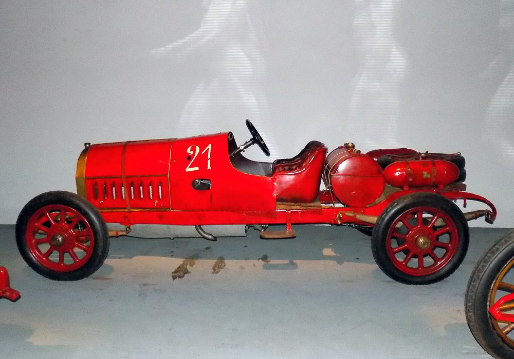 Aquila Italiana 25/30 HP