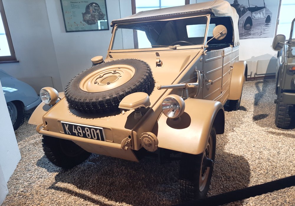 Volkswagen KdF 82 Kbelwagen