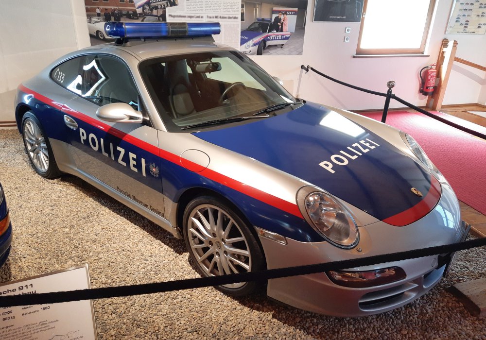 Porsche 911 Carrera Polizei