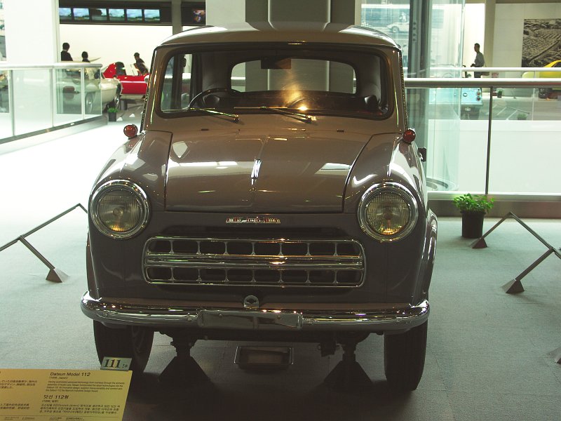Datsun 112 1956 grau 