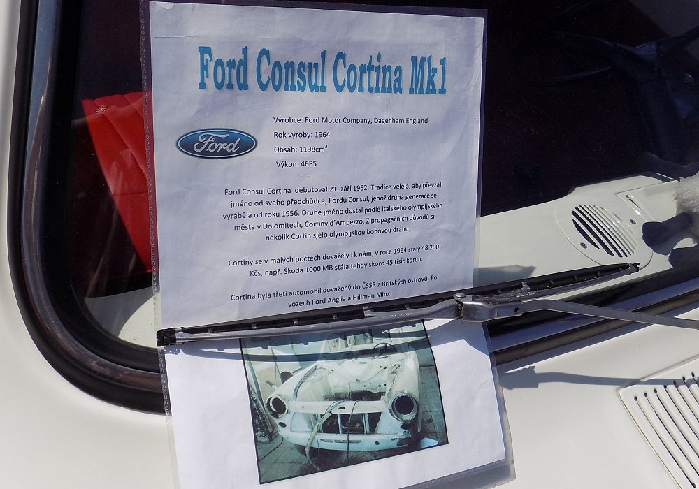 Ford Consul Cortina