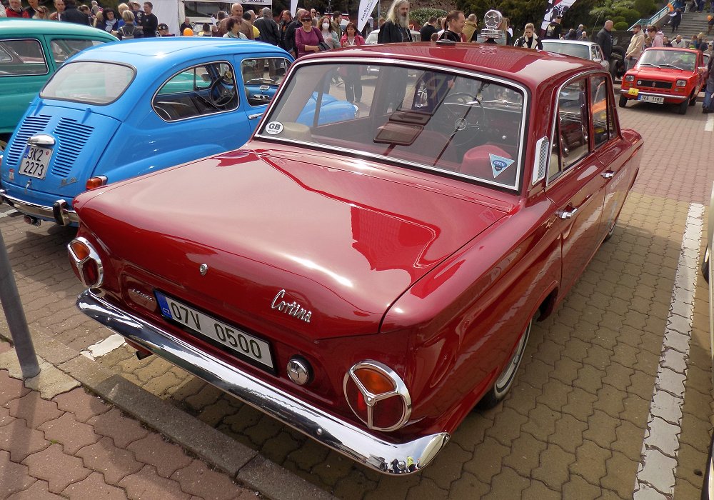 Ford Cortina De Luxe, 1964