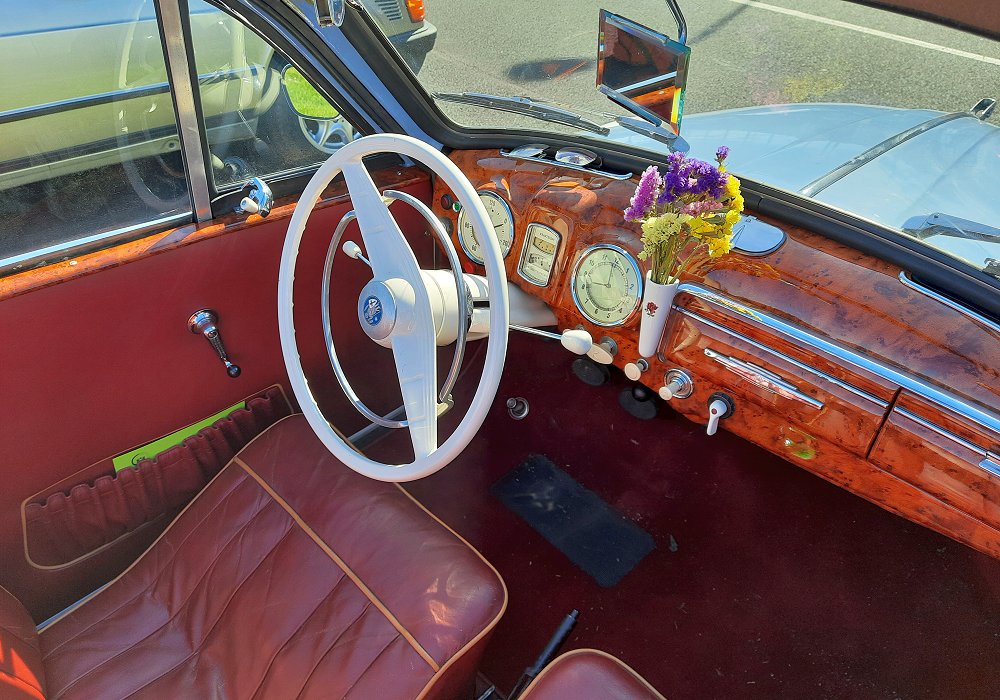 IFA F9 Cabrio-Limousine