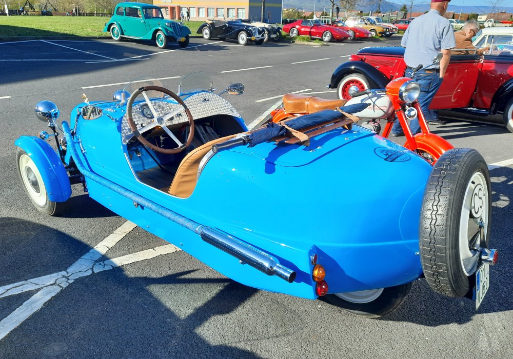 Lomax 223, 1996