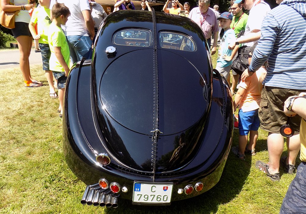 Bugatti 57 R Coupé, 1995